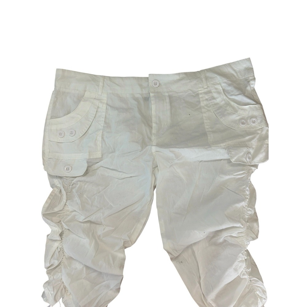 Ashley Blue Women Plus SZ 1XL White Cargo Capri Pants Cotton Stretch Ruched Side - Picture 3 of 6